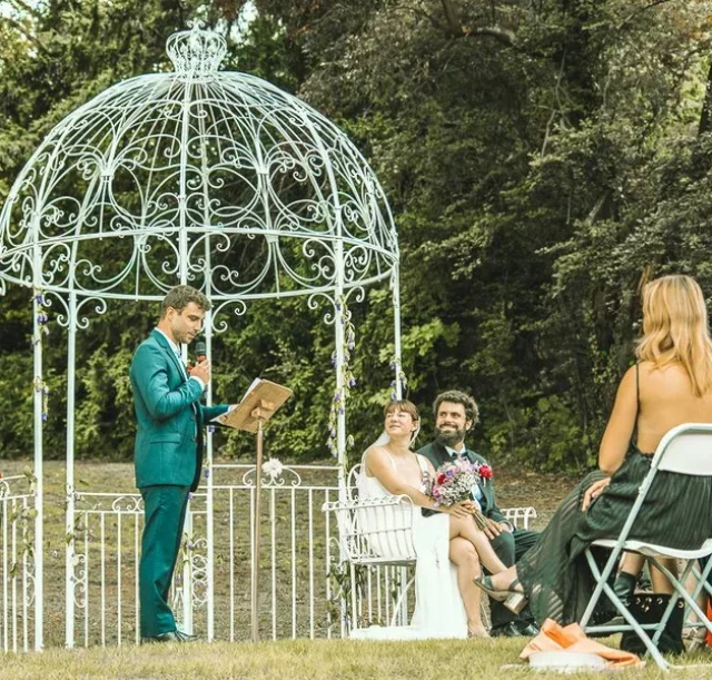 Cérémonie laïque avec la gloriette